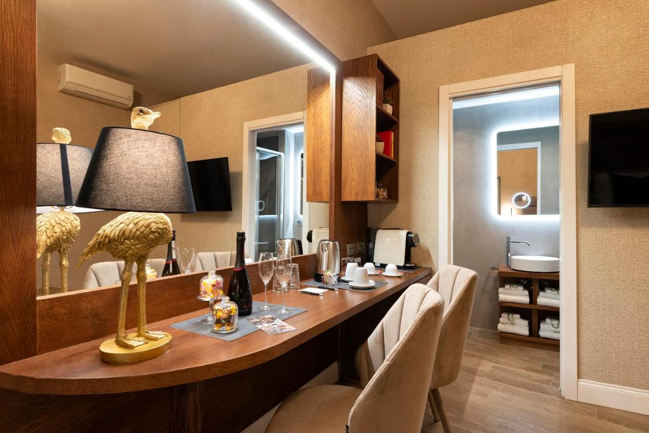 Royal Rooms Corso โรม ภายนอก รูปภาพ