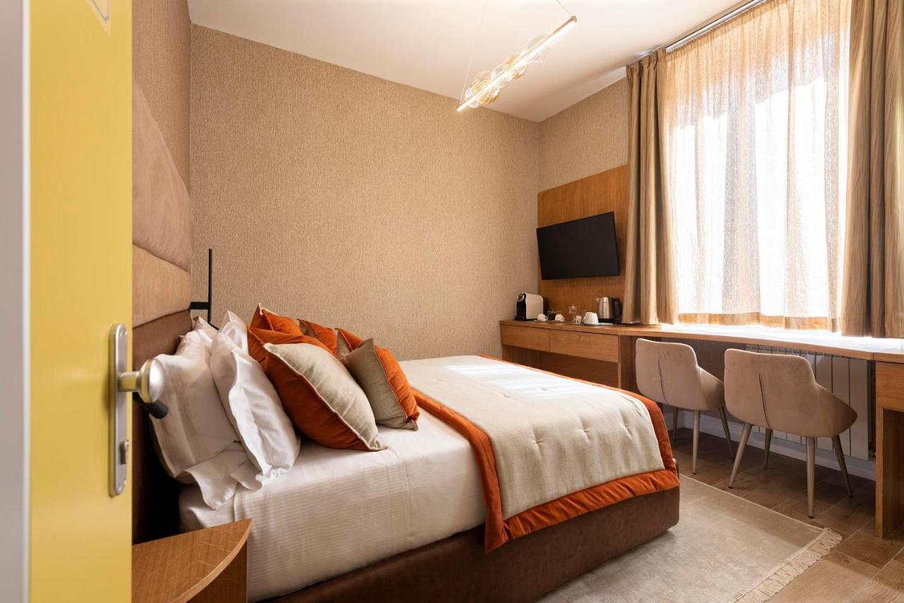 Royal Rooms Corso โรม ภายนอก รูปภาพ