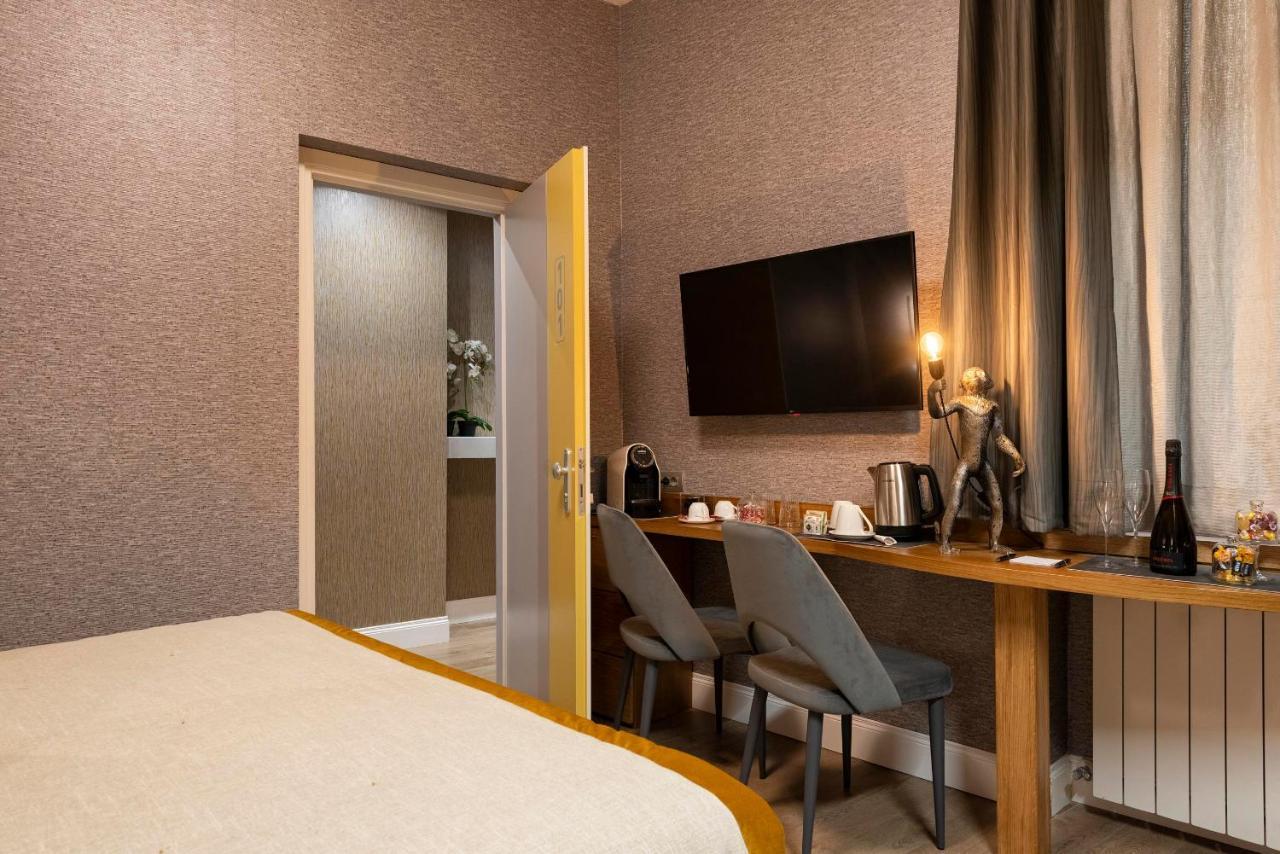 Royal Rooms Corso โรม ภายนอก รูปภาพ