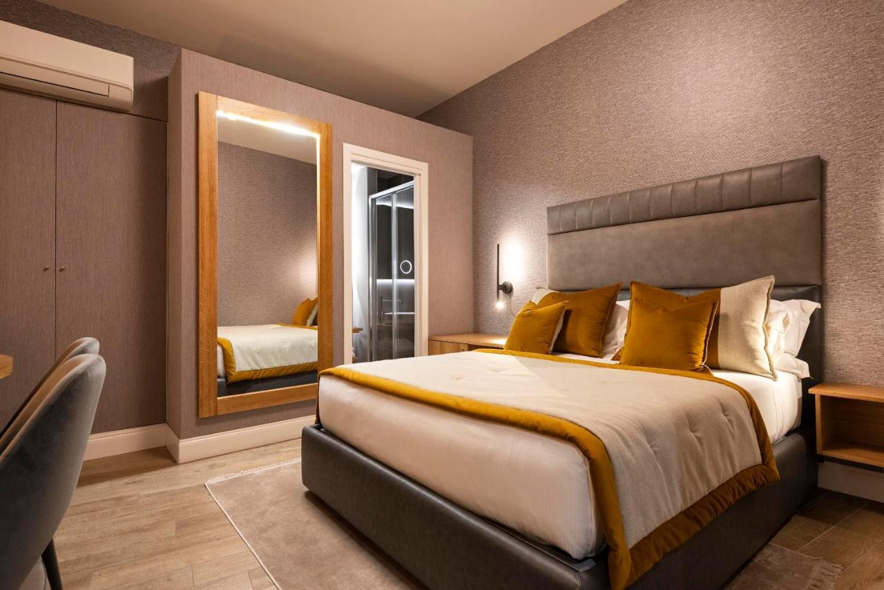 Royal Rooms Corso โรม ภายนอก รูปภาพ