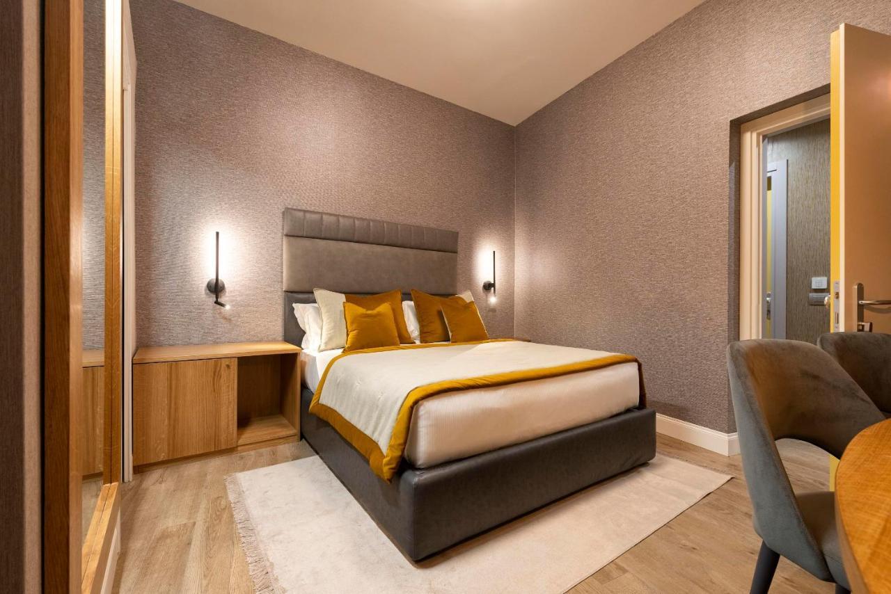 Royal Rooms Corso โรม ภายนอก รูปภาพ